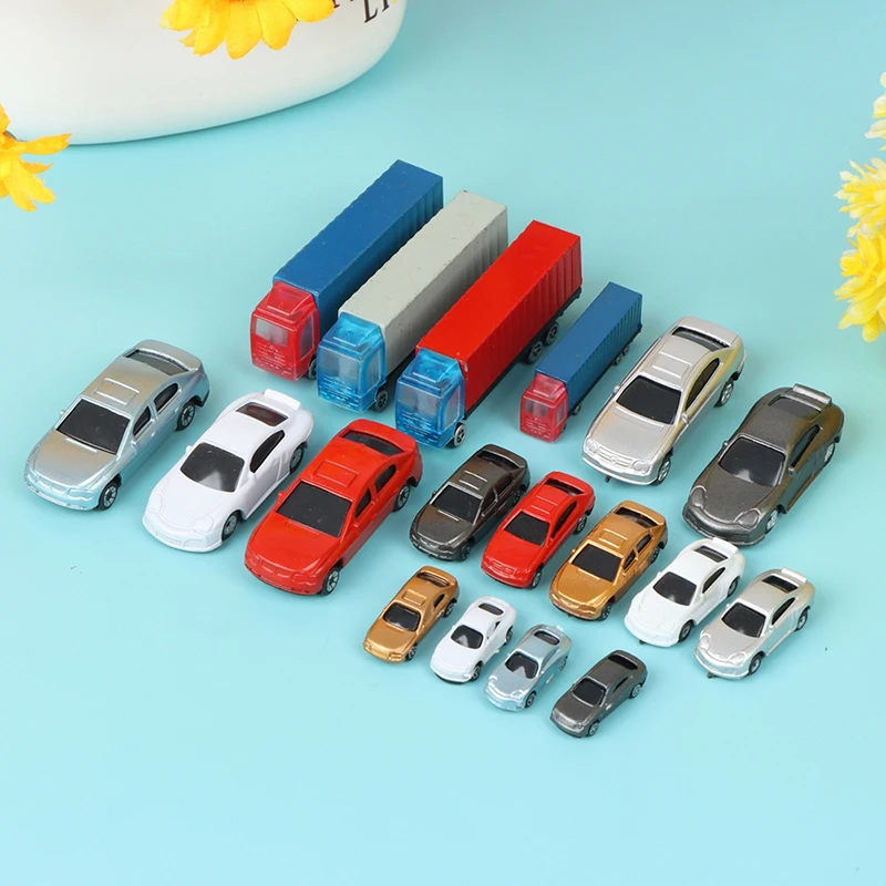 1Pcs 1:100-200 Dollhouse Miniature Car Truck Container Model Car Toy Doll House Decor Kids Pretend Play Toys Color Random