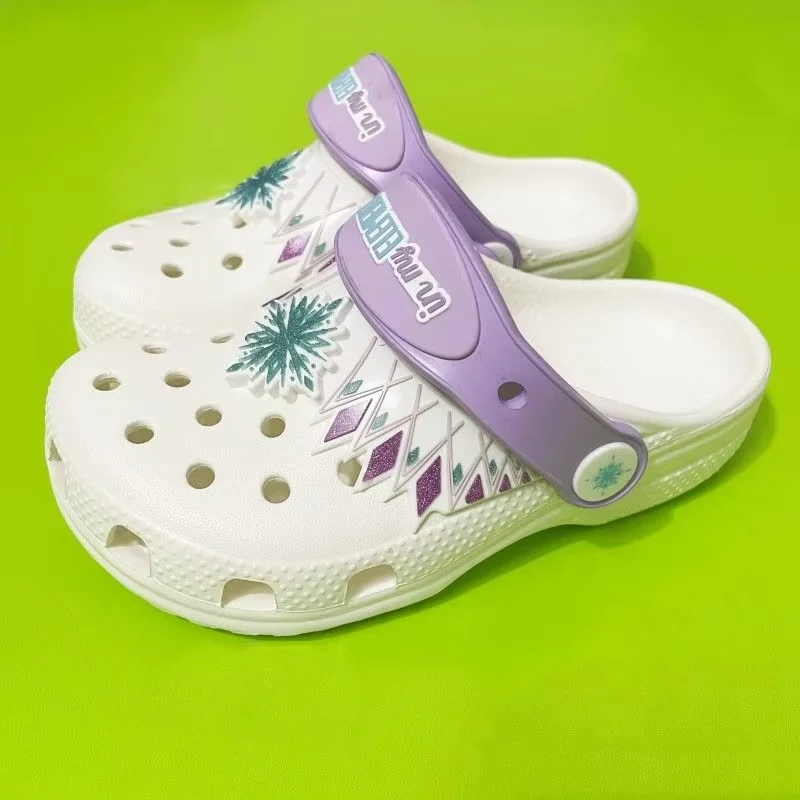 

MINISO EVA Hole Sandals Frozen Squirtle Charmander Slippers Sandals Kawaii Anime Home Beach Shoes Summer Slippers Kids Gifts