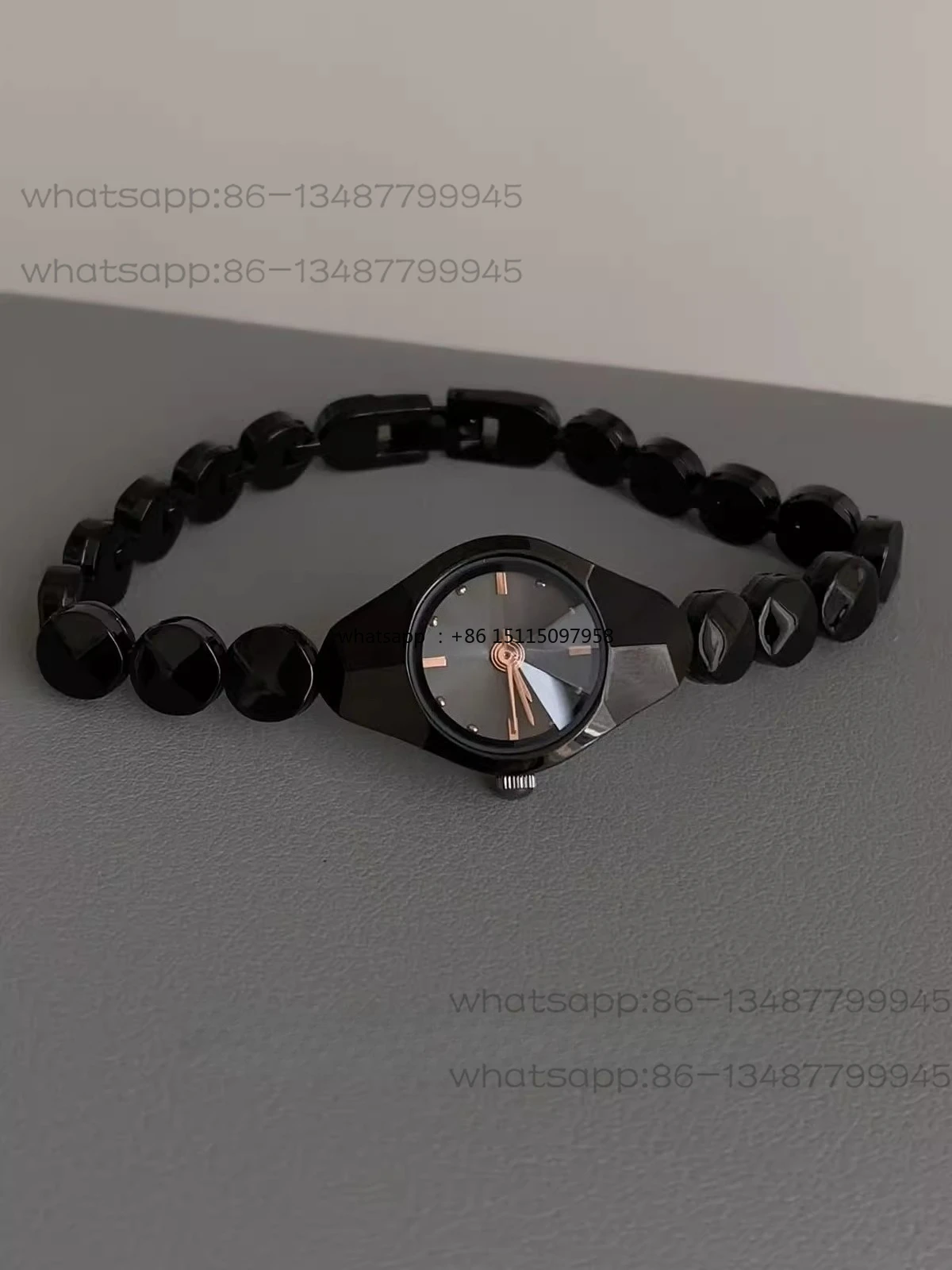 

Black small dial design sense personality fashion temperament women's quartz chain watch
