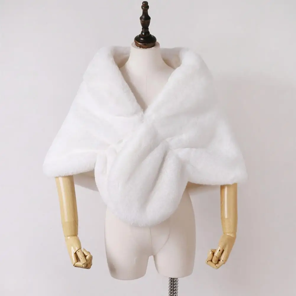 Women Winter Shawl Faux Fur Thickened V Neck Short Faux Fur Wrap Coat Prom Cocktail Party Celebrity Shoulder Wrap Cozy Fur Shawl