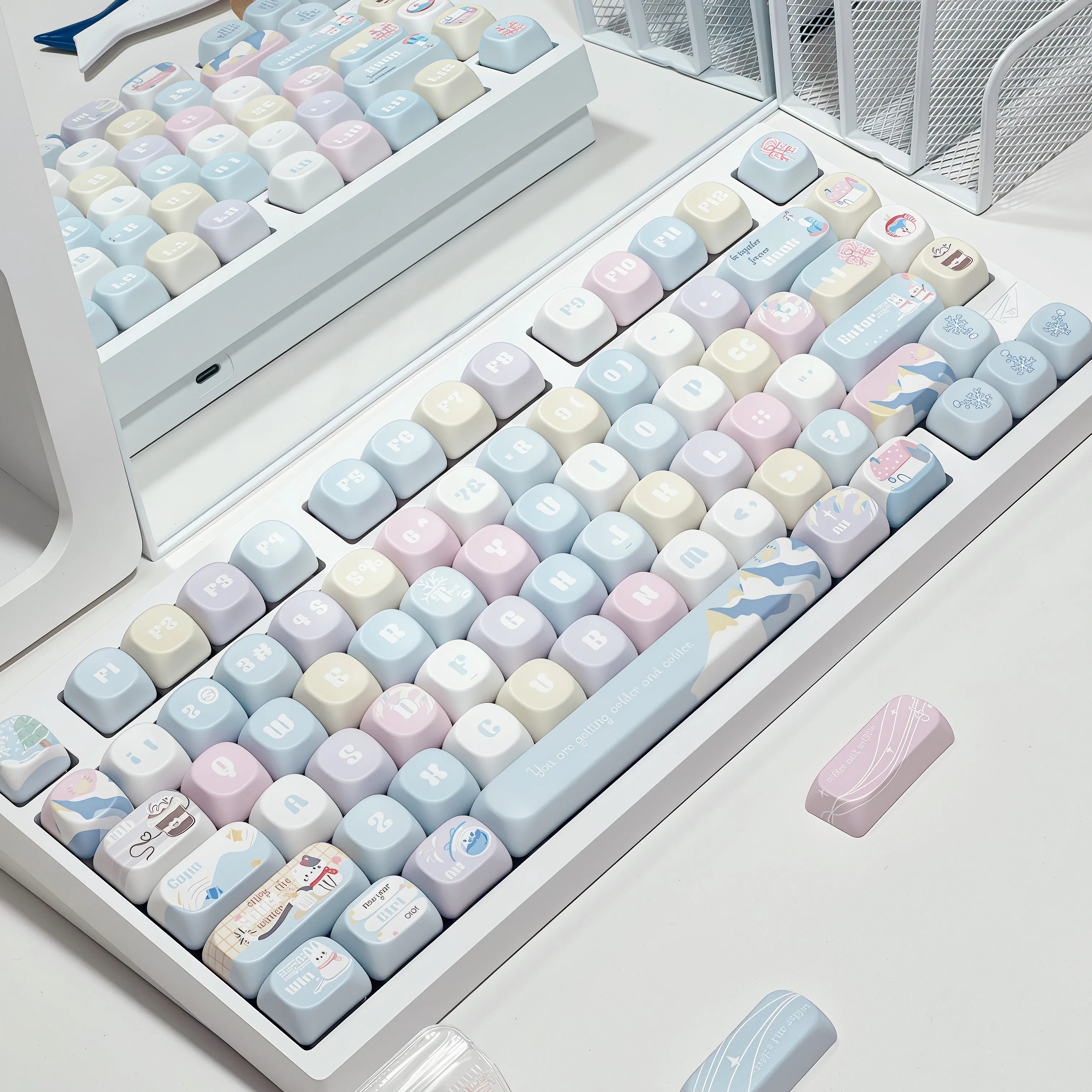 Kawaii Pastel Winter Keycaps 129 Keys MOA Blue Pink PBT Dye-Sub Keycap Set for Alice Gaming Keyboard
