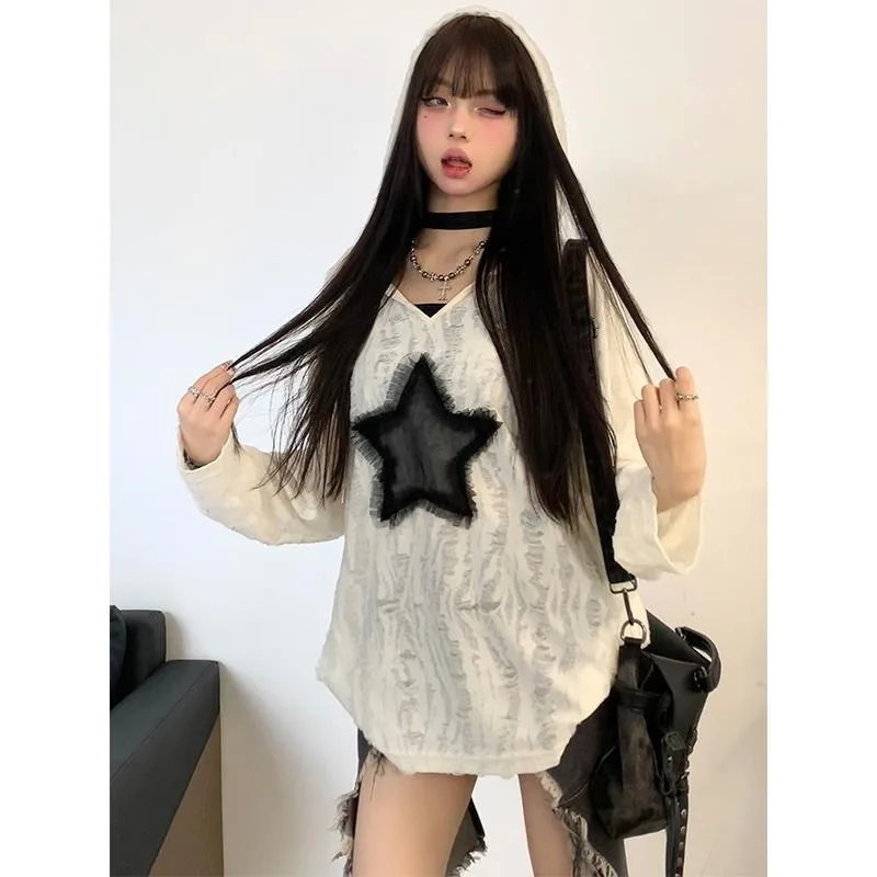 Camiseta con capucha Grunge con agujero para mujer, camisetas sueltas con estampado de estrellas Y2k, camiseta rasgada Kpop Fairycore, ropa de calle gótica Harajuku