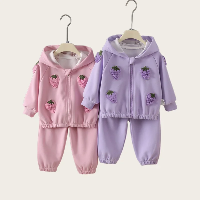 

Autumn Baby Clothes 2Pcs Sets Strawberry Applique Hooded Zip Cardigan and Pants 0-6Y Cute Casual Outfit Tracsuit for Baby Girls