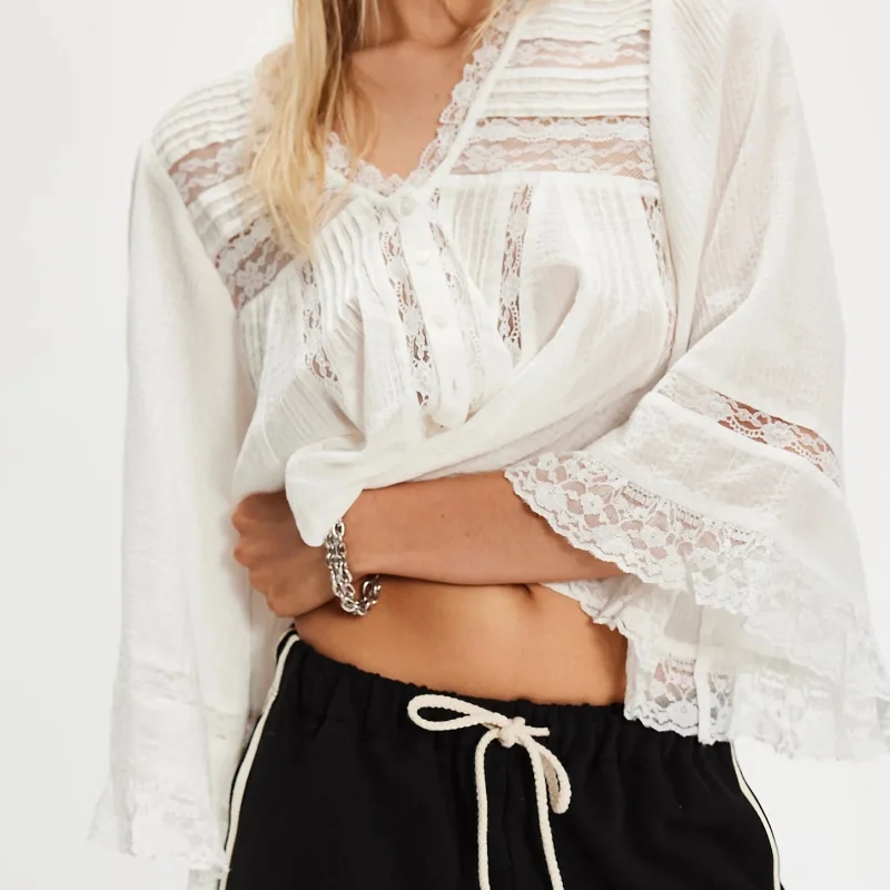 Tops de manga larga con volantes para mujer, camisetas sin mangas con botones delanteros, manga ancha 3/4, cuello en V, Color sólido, encaje semitransparente, camisetas sin mangas, ropa Y2k