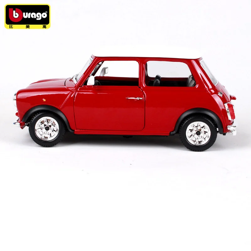 Bburago 1:24 1969 Mini Cooper Alloy Car Model Diecast Metal Toy Classic Car Vehicles Model Simulation Collection Childrens Gifts