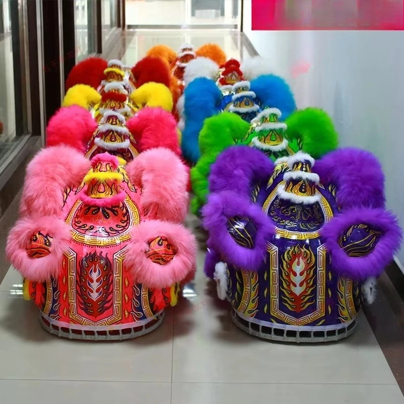 Performance wearing lion dance props stage decoration