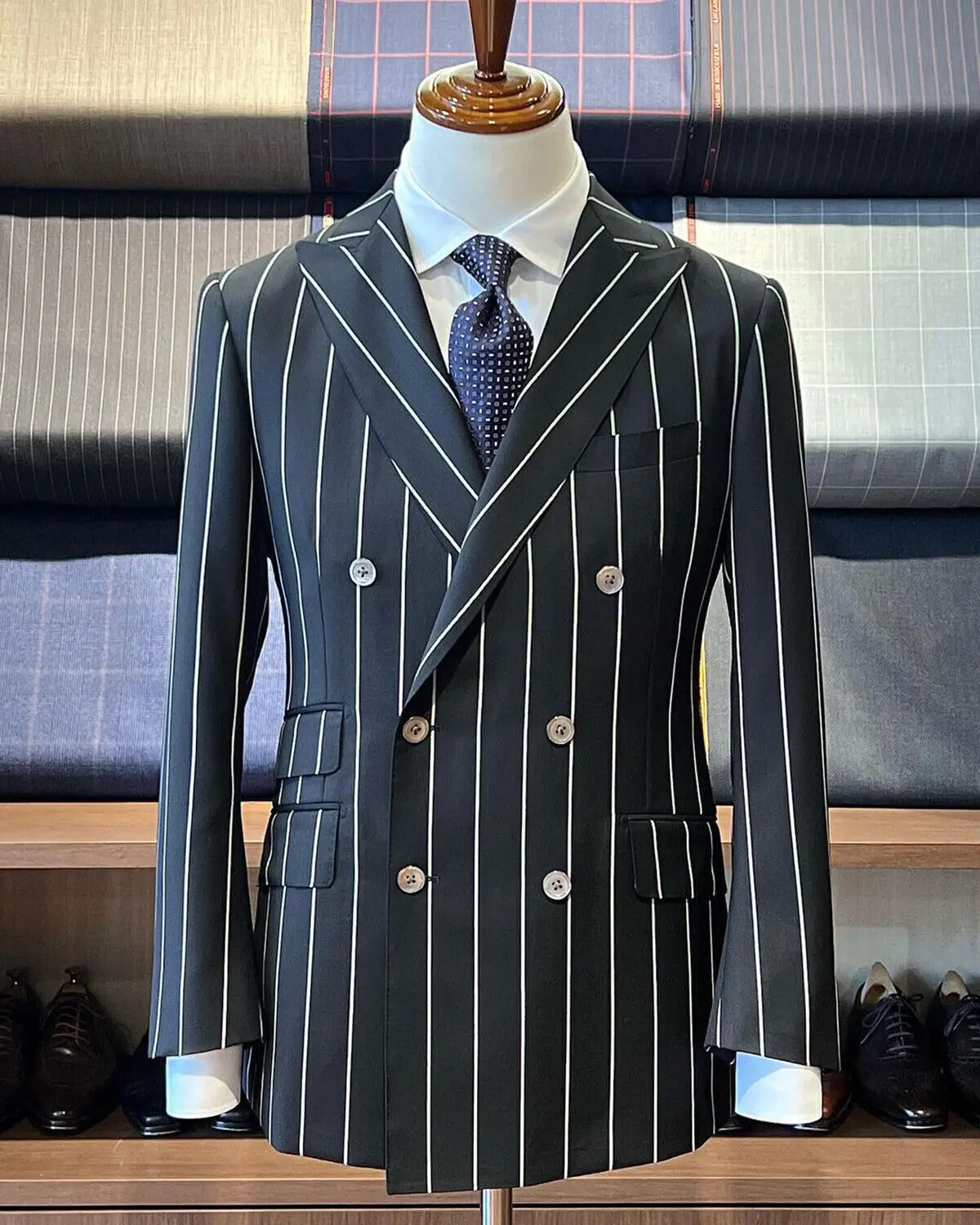 Fashion Striped Men Wedding Blazer Peak Lapel Groom Wear Double Breasted Tuxedos Prom Evening Party Slim Fit Jacket Only Coat