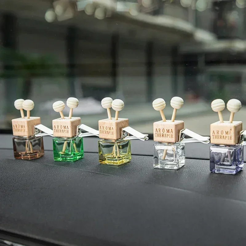 Car Air Outlet Freshener Diffuser Bottle Clip Perfume Empty Bottle Pendant Essential Oil Car Fragrance Hanging Ornament Interior