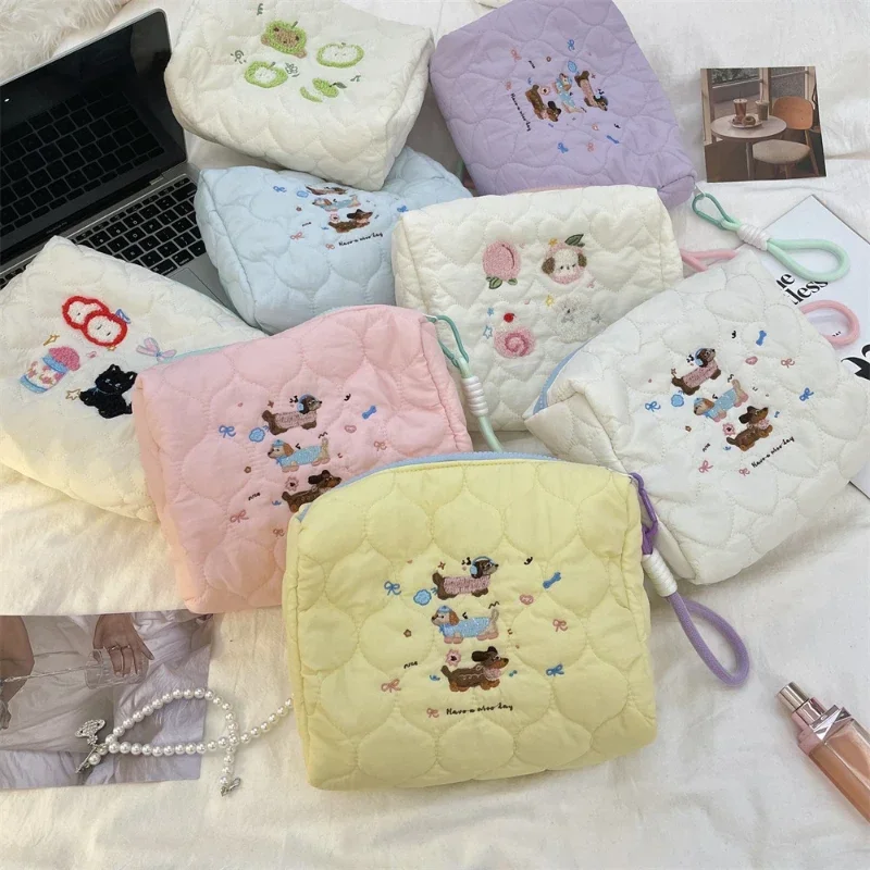 Embroidery Quilted Women\'s Cosmetic Bag Travel Portable Ladies Storage Handbags Cute Female Makeup Case Clutch Purse with Handle