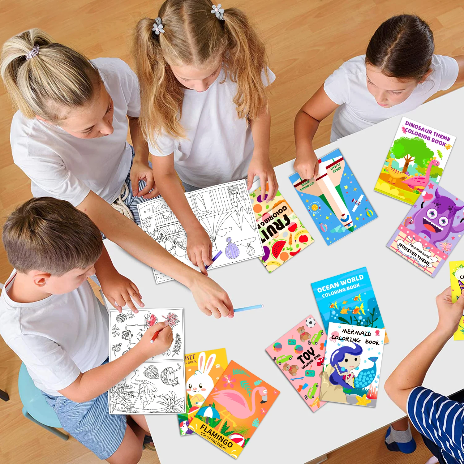 20-pack kleurboeken voor kinderen met 20 stapelkrijtenset Mini kleurboeken Bulk voor kinderen van 2-4-8-12 jaar Klein activiteitenboek