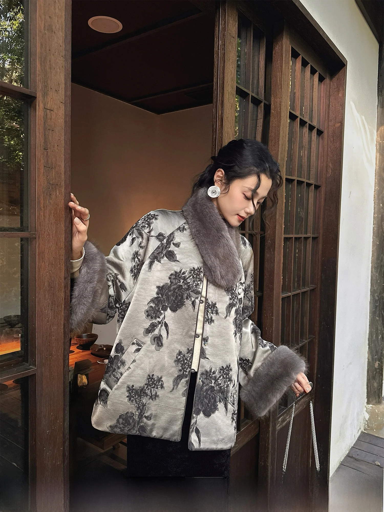 

Sanji Bla Flower New Chinese Sle Thiened Cotton Jaet Winter Clothes 2025 New Model Top Coat Trendy Long Sve