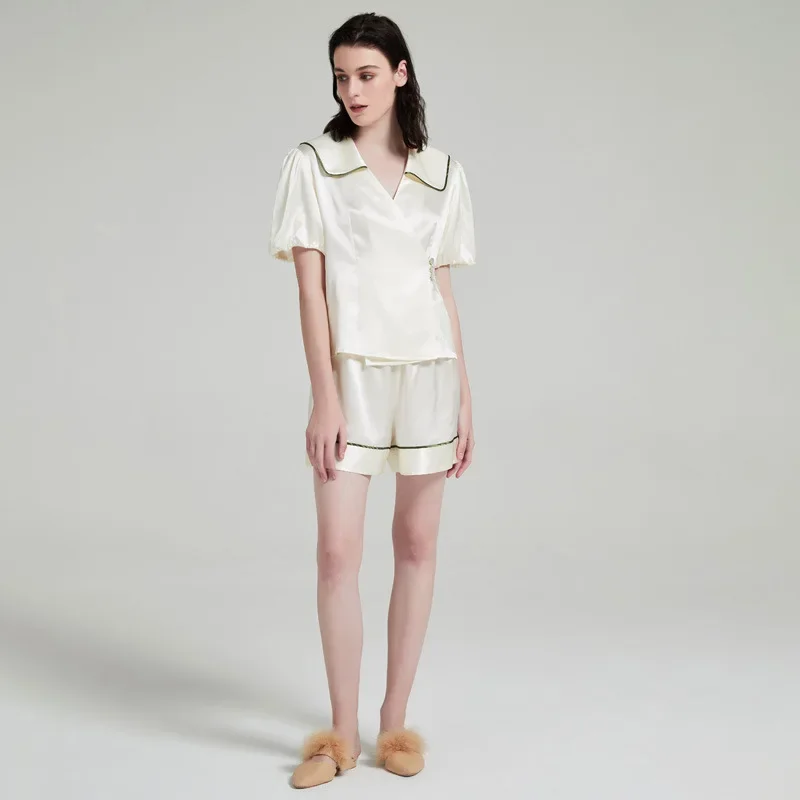 

Комплект для сна и отдыха из 100% шелка тутового шелкопряда: летняя пижама с шортами, квадратным вырезом и короткими рукавами, домашний комплект из двух предметов