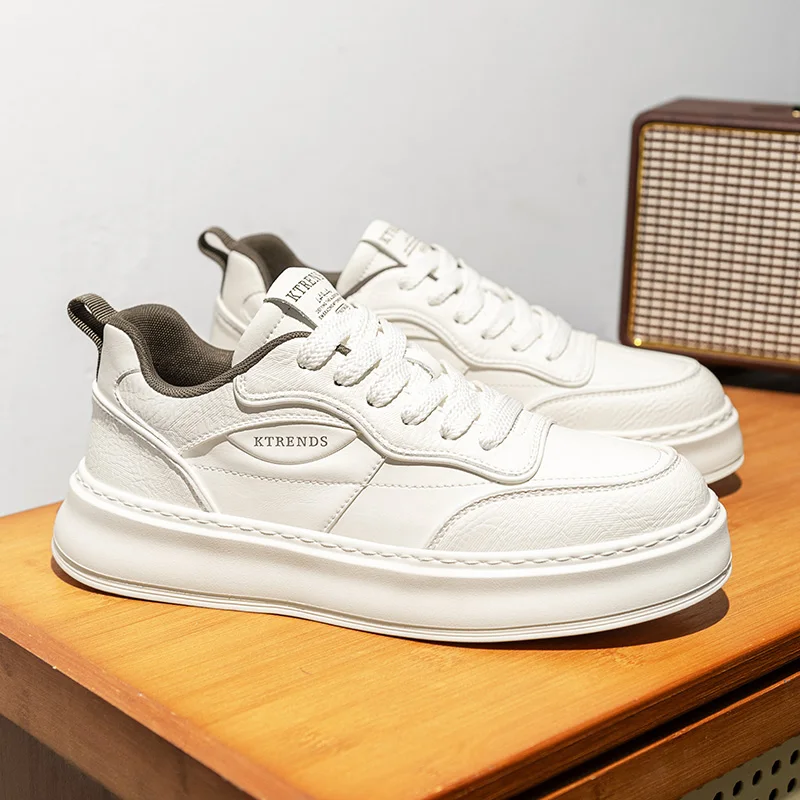 

Новые мужские осенние белые кроссовки 2025 года — дышащая повседневная обувь, стиль для пар, модные и бестселлеры