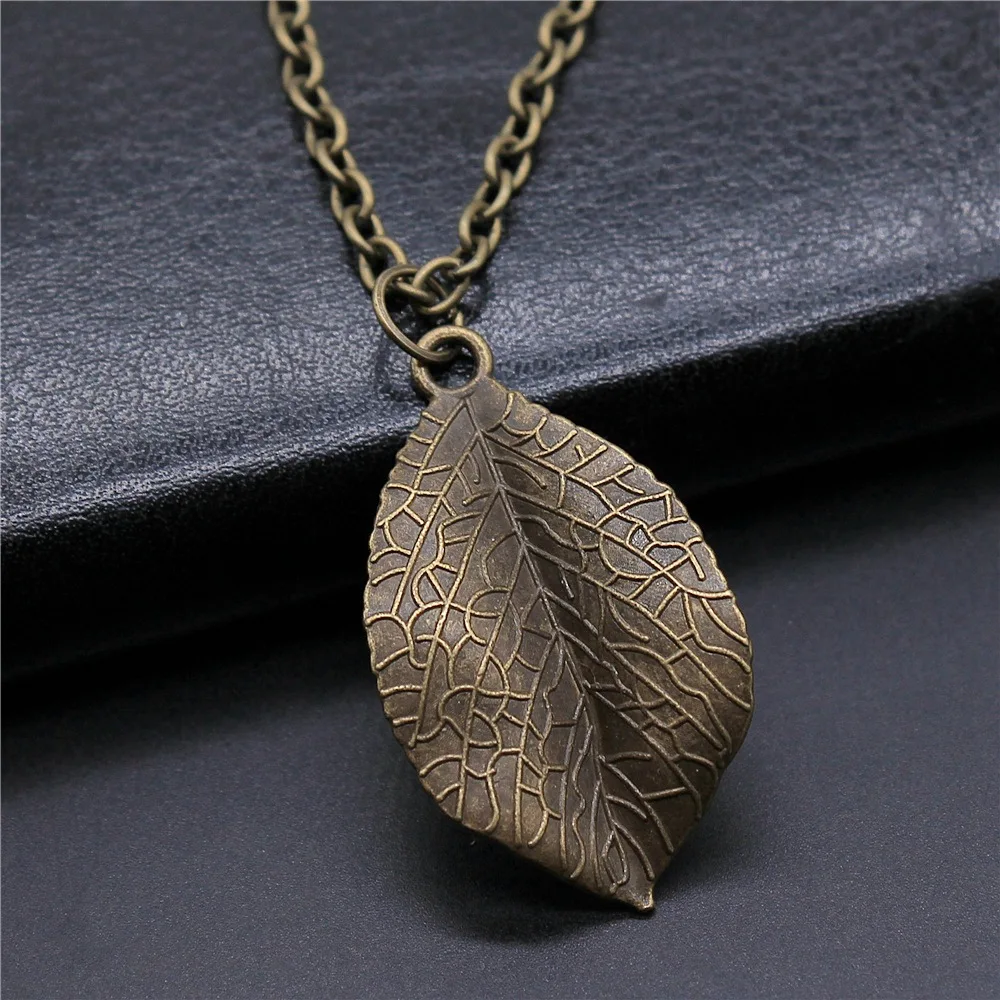 Fashion Vintage Antique Bronze Color 35x20mm Leaf Pendant Necklace For Women Men Long Chain Trendy Jewelry Accessories