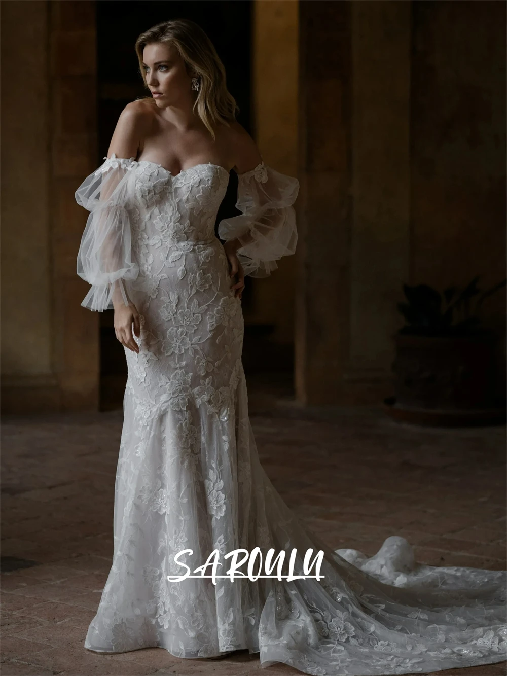 

Romantic Lace Long Wedding Dress with Off Shoulder Sleeves, Sweetheart Court Train Bridal Gown, Customized Women's Bride Dresses