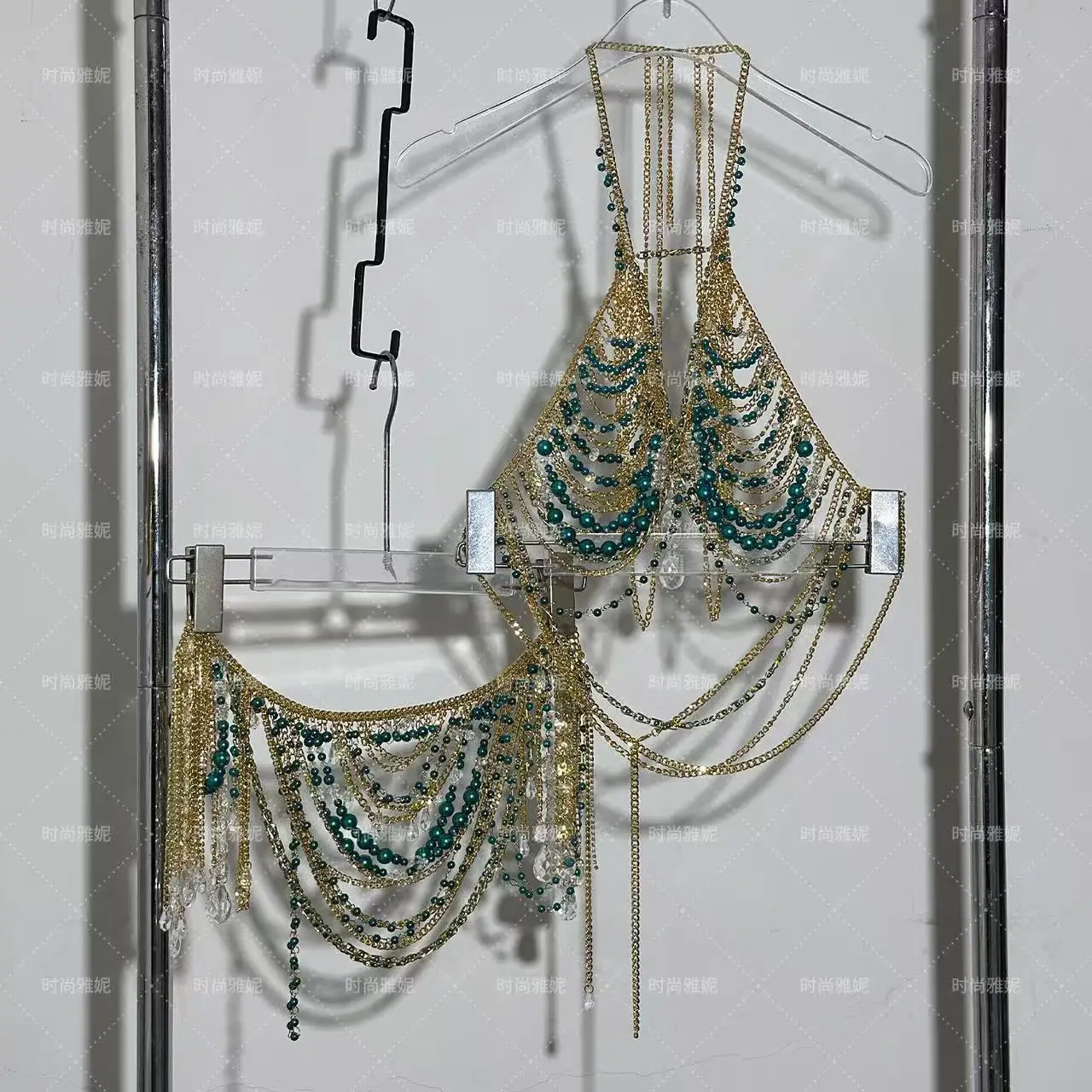 Hot Selling Handmade Bead Body Chain Pearl Bra, Spicy Girl Backless Hanging Neck Bead Strapless Skirt Set, Beach Bikini Bead Top