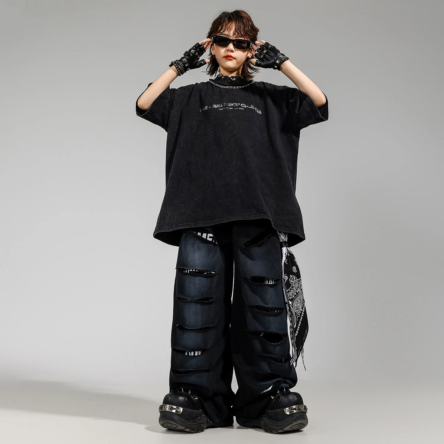 vetements-de-danse-jazz-hip-hop-pour-enfants-hauts-noirs-pantalons-dechires-a-la-mode-tenues-kpop-hiphop-pour-filles-ensemble-de-vetements-de-performance-sur-scene-bl16553