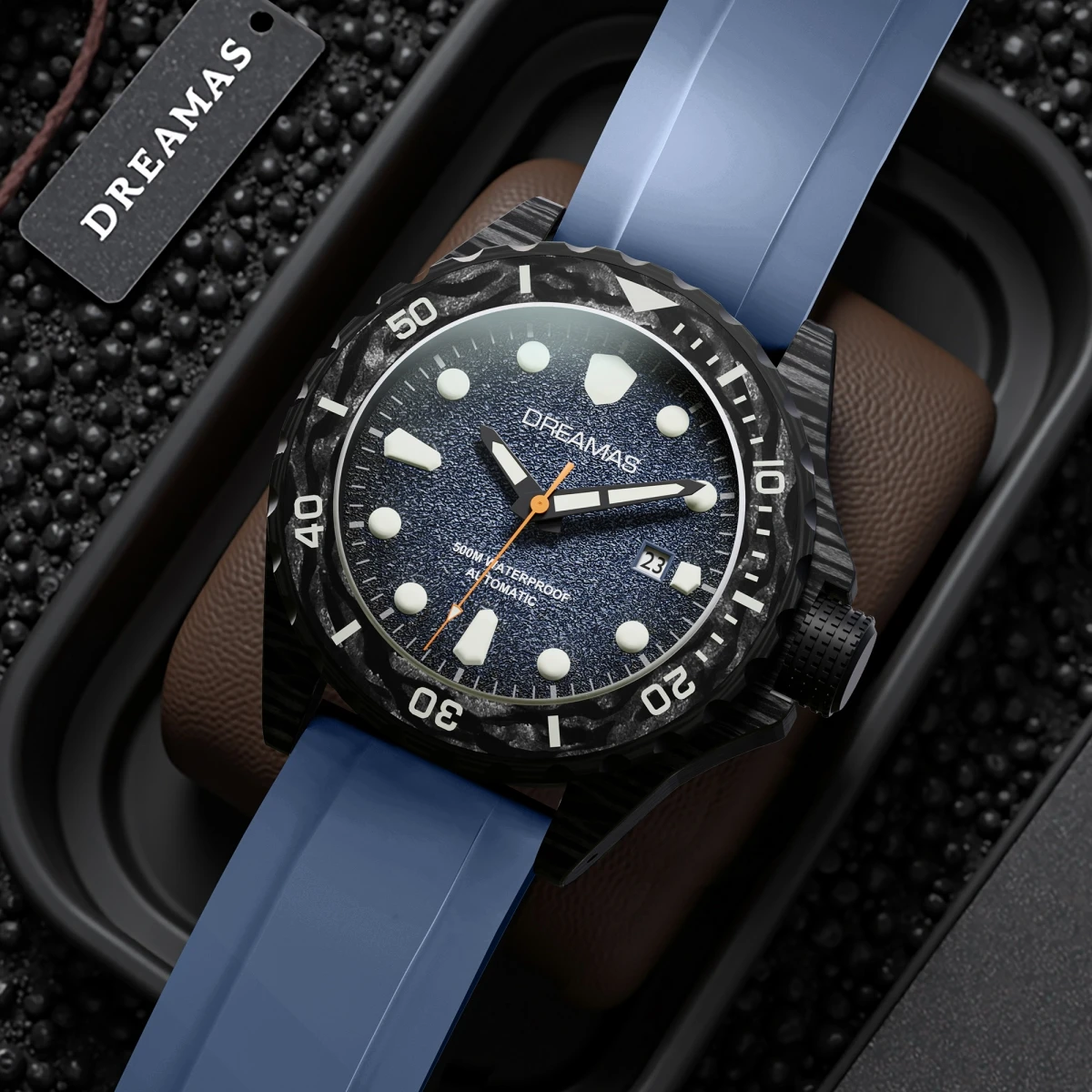 DREAMAS Men's Carbon Fiber Automatic Mechanical watches Diving Watch - Swiss Luminous, 500m Waterproof D0390G2