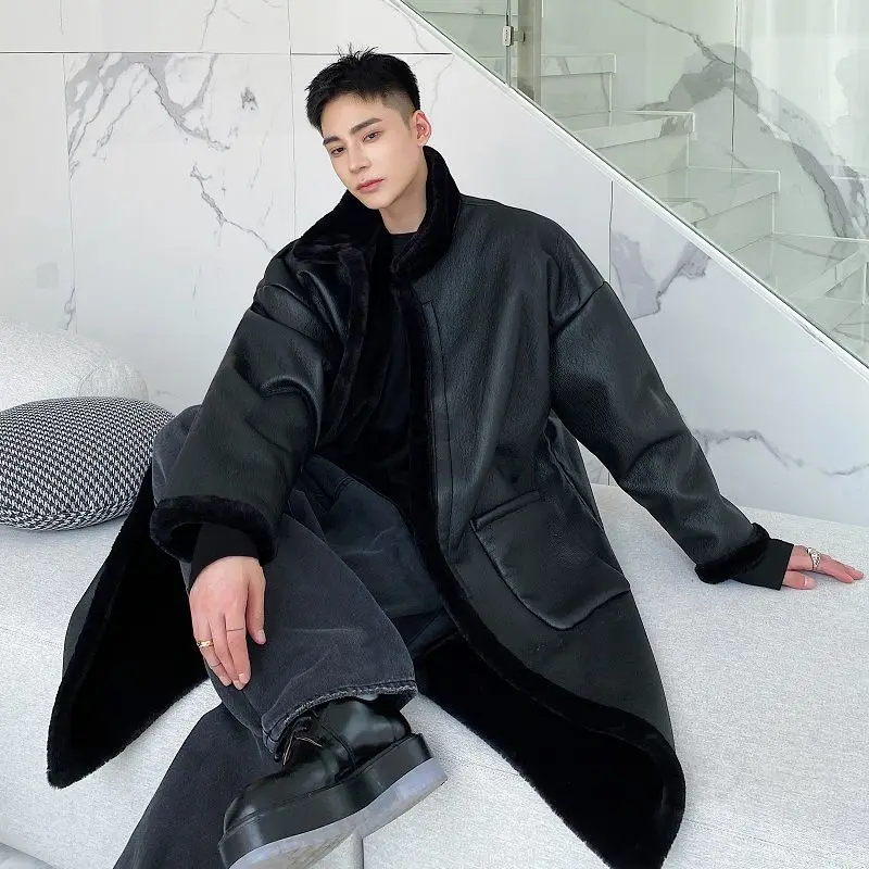 

Новое модное теплое зимнее мужское пальто на подкладке из искусственного меха, куртка из искусственного меха, утолщенный длинный плащ на флисовой подкладке, куртка из искусственной кожи
