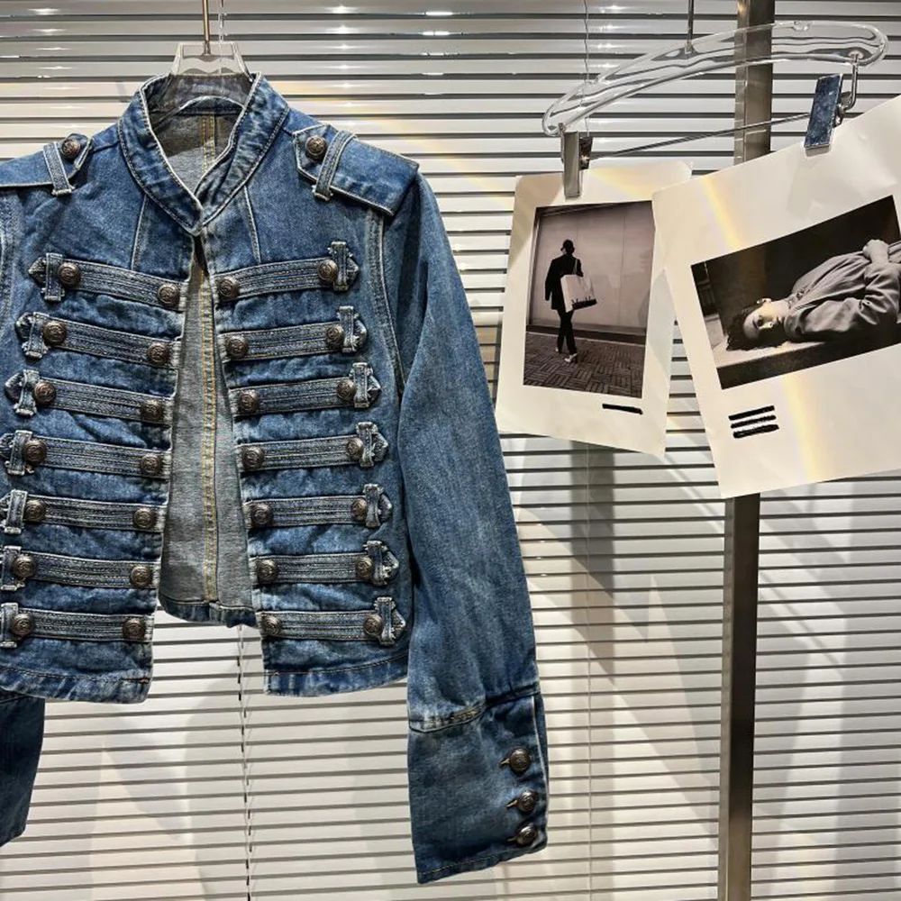 Pakaian wanita jaket dicuci luar Mode gaya pendek atasan Denim desain kancing Rib logam ramping musim semi musim gugur baru 2024