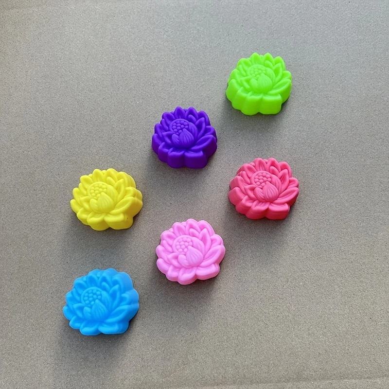 12Lotus Silicone Mold Set，ApplicableDIYSoap、Candles and Aromatherapy Crafts-Flexible、Reusable Silicone-Suitable for both beginne