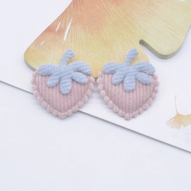 20Pcs 25*28mm Small Strawberry Padded Applique for Handmade Clothes Hat Sewing Supplies DIY Hair Clip Accessories Decor Patches