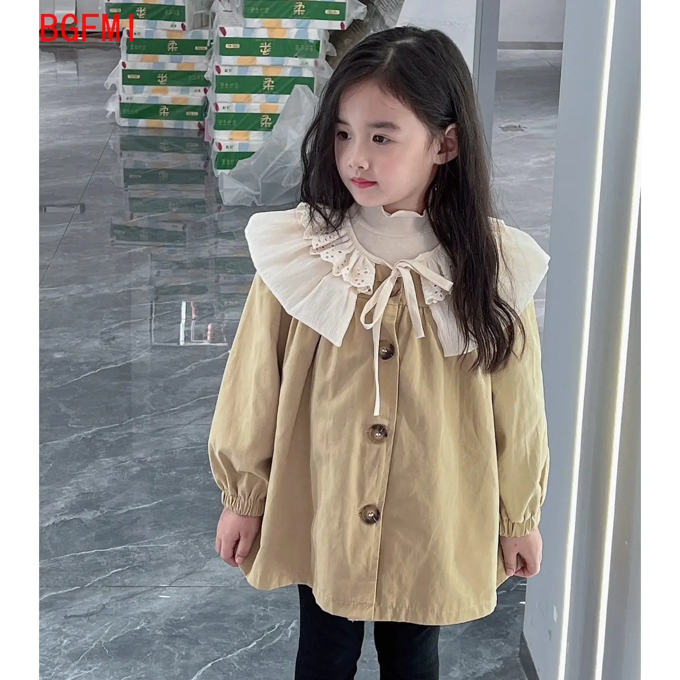 Mädchenmantel 2026 Herbst Neu Spitzen-Umlegekragen Mittellanger Trenchcoat Modische Koreanische Schlanke Jacke Windbreaker für Babymädchen