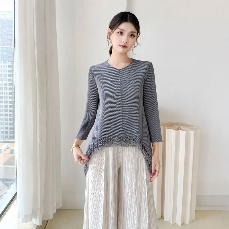 Miyake Pleated 2026 Original Autumn New V-neck Elegant Fringed Hem Graceful Twill Pleated Commuter Fashion Top for Women Pleat