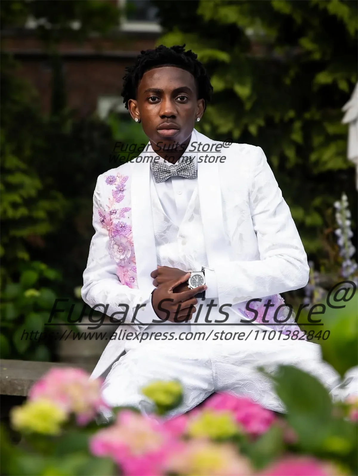 

American style Luxurious Groom Wedding Tuxedos Customized Slim Fit Shawl Lapel Men Suits Fashion Embroidery3Pcs Sets Ropa Hombre