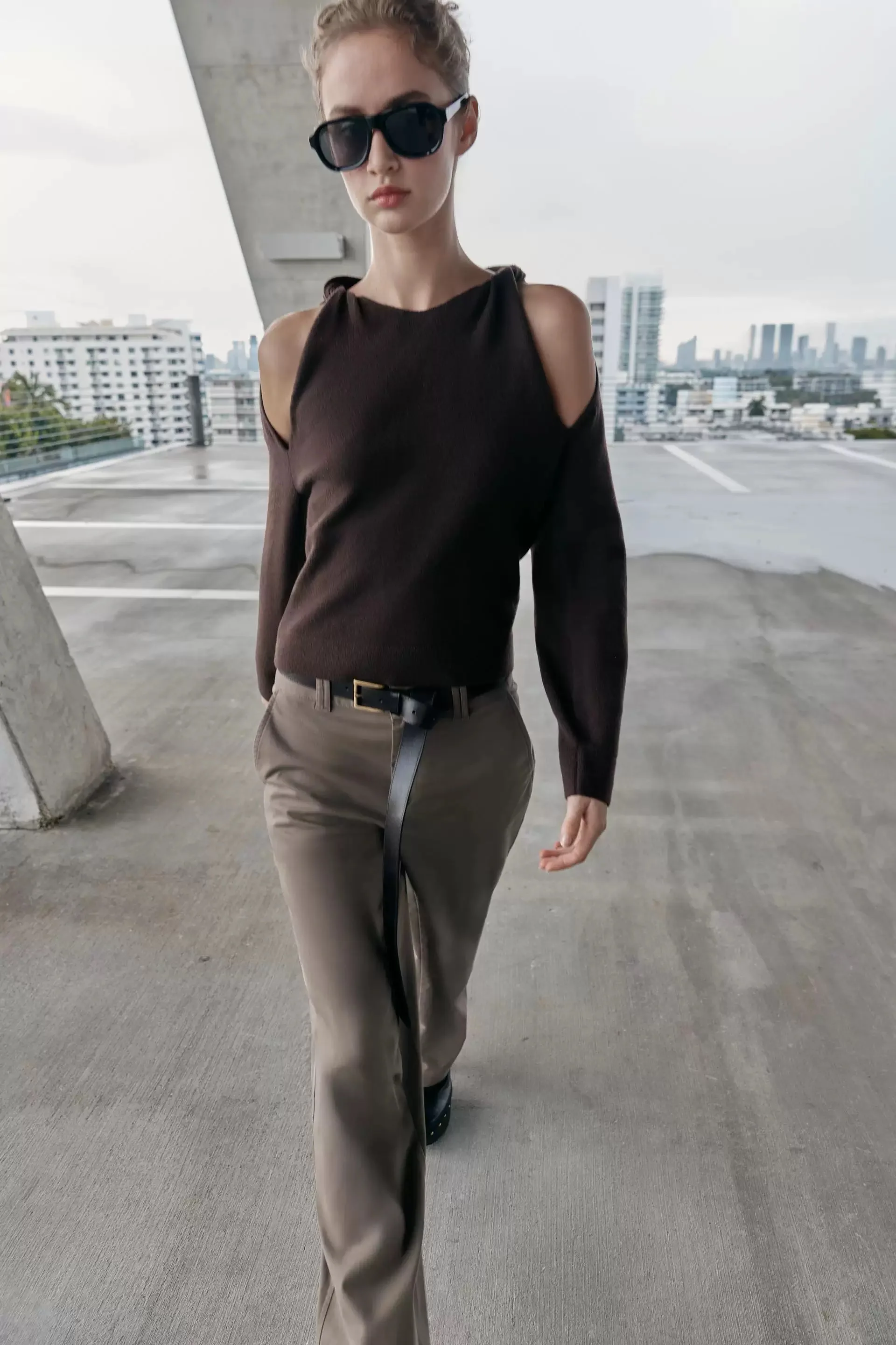 

Новинка Весна-Лето: Женский вязаный джемпер с длинным рукавом, круглым вырезом, вырезами на плечах и ажурным узором, модный повседневный стиль