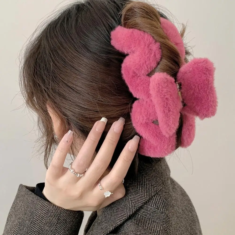 Winter Women Hair Claw Clip Fur Fluffy Plush Anti-slip Strong Claw Lighweight Lady Hair Gripper Hair Clamp