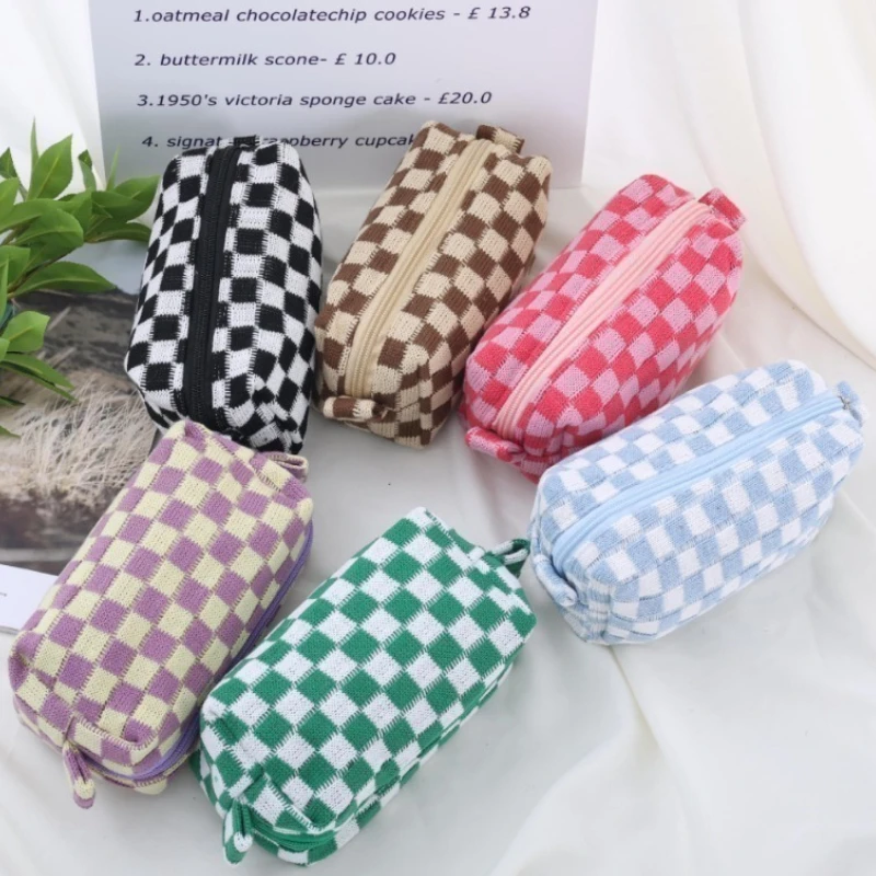 New Colorful Checkerboard Knitted Three-dimensional Clutch Cosmetic Bag Portable Makeup Bag Pouch Toiletry Bag Travel Organizer