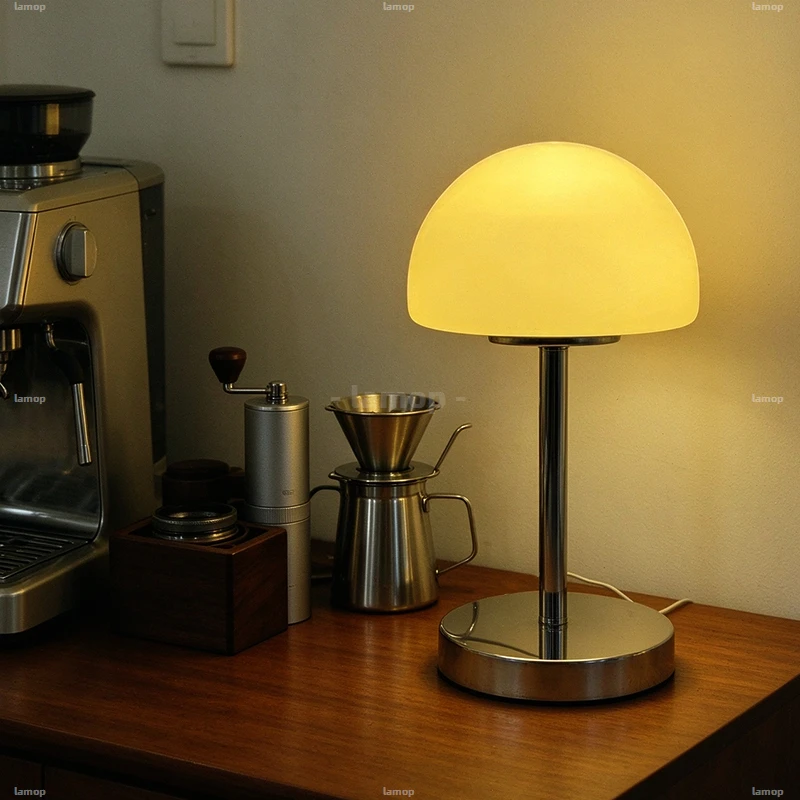 Nordic Mushroom Table Lamp with Cream Texture 3-Color Dimmablev Decorative Lamp for Homestay Bedroom Bedside Study Room and