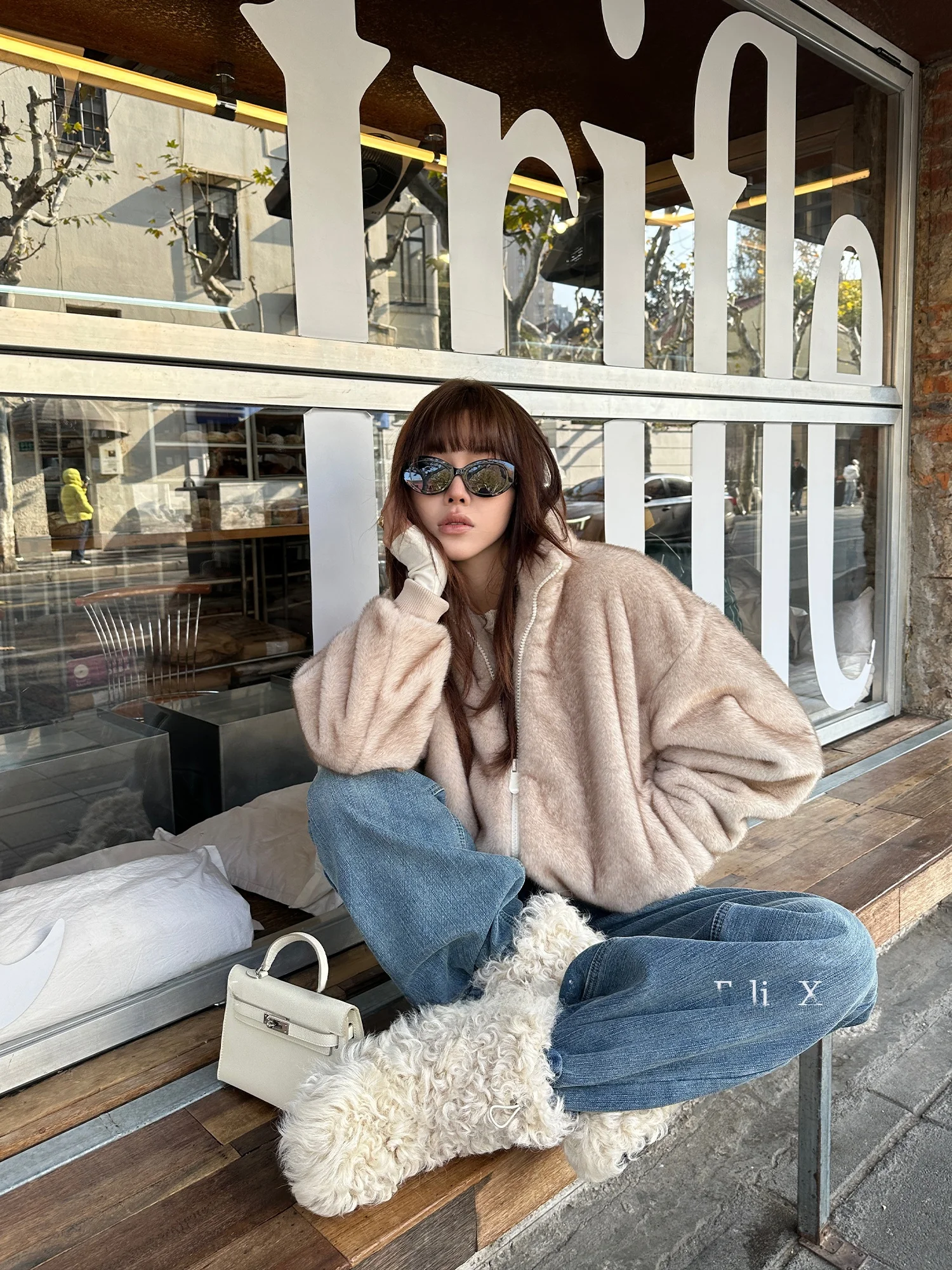 

Falin X Women's Eco-Friendly Fur Jaet Stand Collar Loose ort Thiened Casual Sle Zipper Closure Long Sve Top