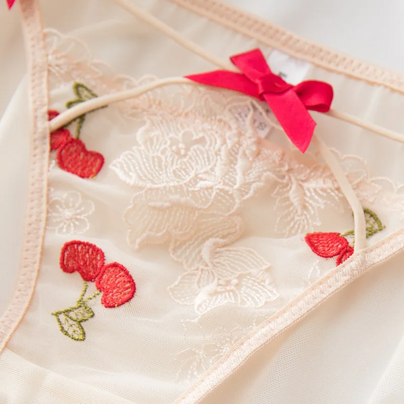 French Sweet Strawberry Laurie Fruit Mesh Lace Bow Sexy Comfortable Breathable Low Waist Underpants for Women Mainland China