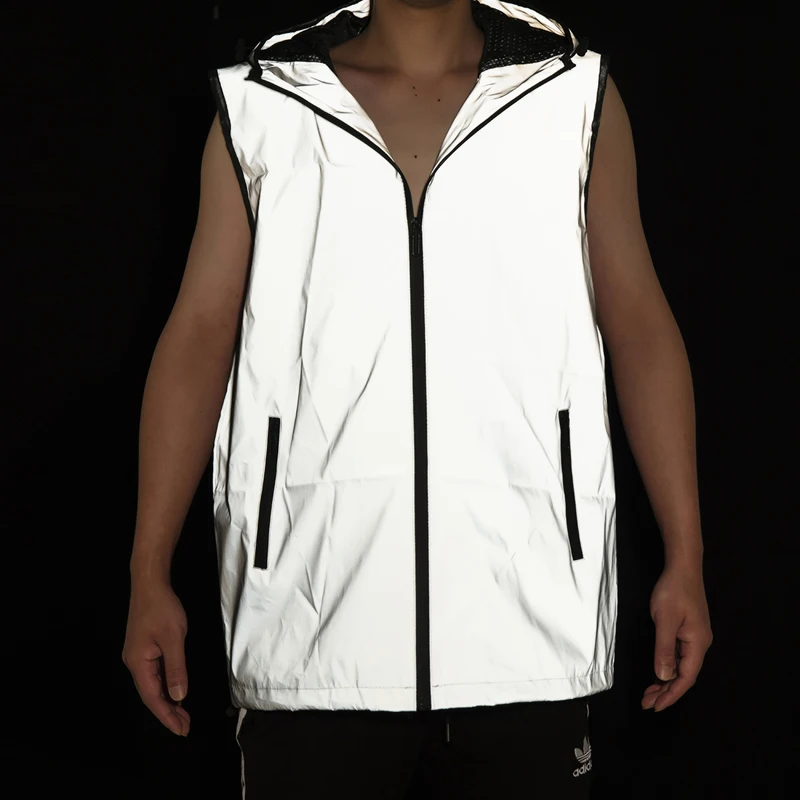 

TRAF Comfort - Oriented Reflective Vest Soft Inner Lining Secure Zipper a Must - Have for Comfort - Seeking Outdoor Enthusiasts