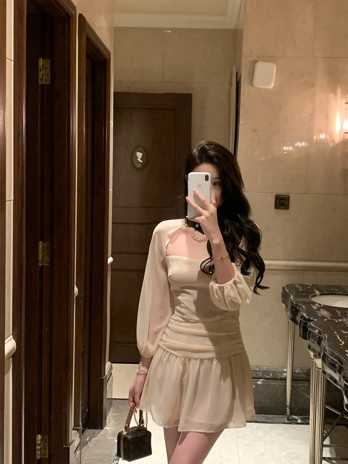 

Cchen Chen Spring Summer New Sle Women's High-End Feeling Dr Ne Hanging Top Tea Break Set Dr Faionable Two-Piec...