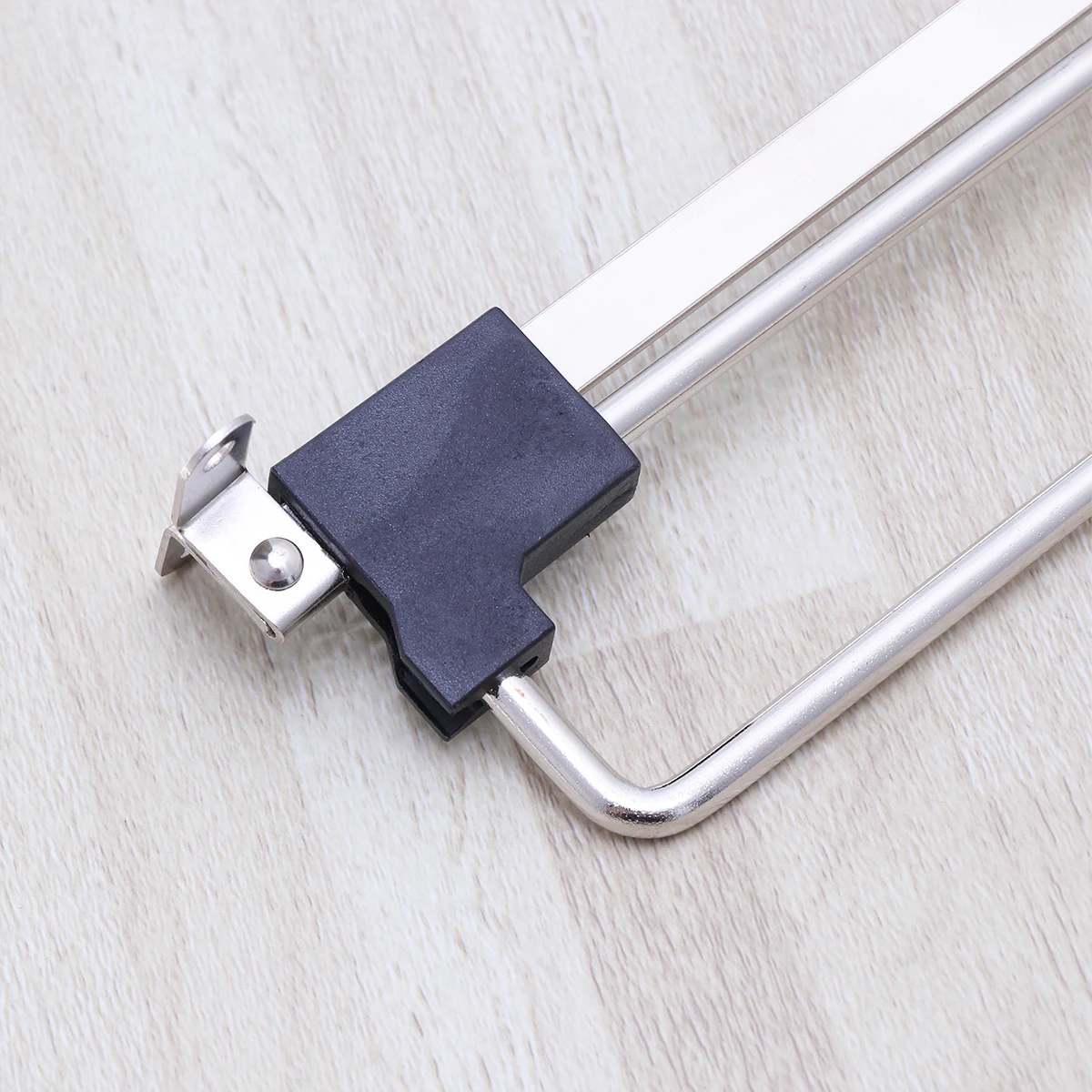 

Telescopic Clothes Hanger Rod Standard Thickness Sliding Bars Non Slip Wardrobe Closet Coat Racks Retractable Storage Solution