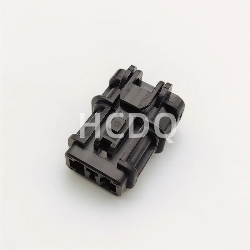 

10 PCS Supply 7123-6423-30 original and genuine automobile harness connector Housing parts