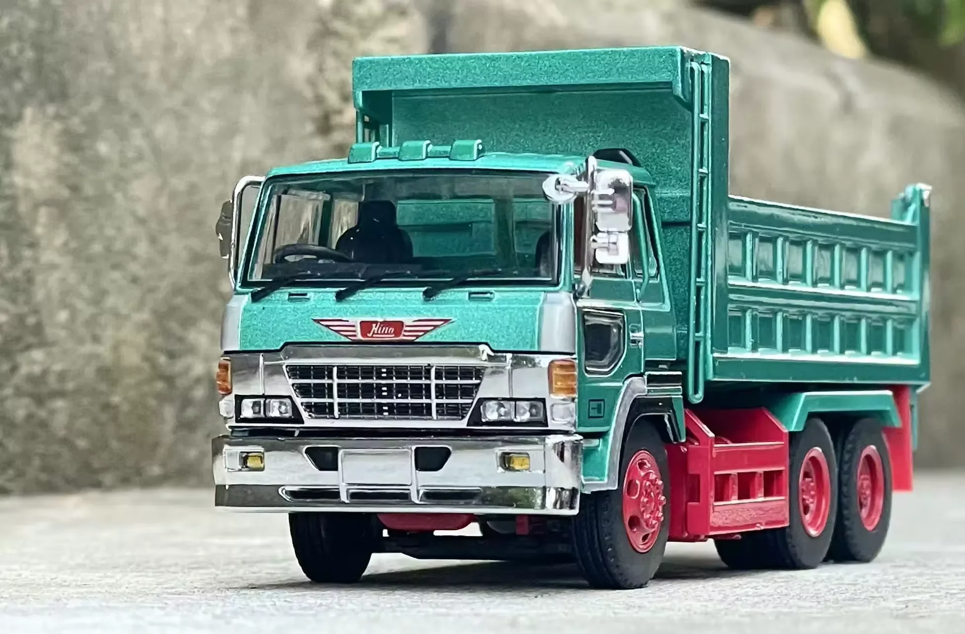 New 1:64 Scale DBGT Hino Profia Dump Truck Japanese Alloy Diecast