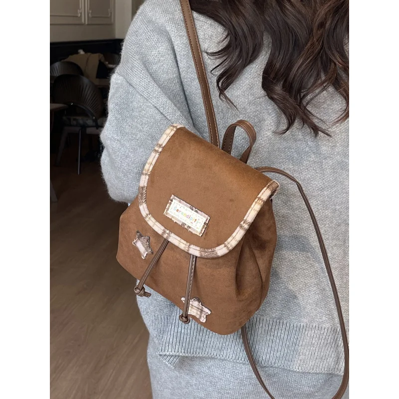 

Vintage Chic High-End College Style Backpack for Women2025New autumn and winter simple and stylish backpack for commuting and ou