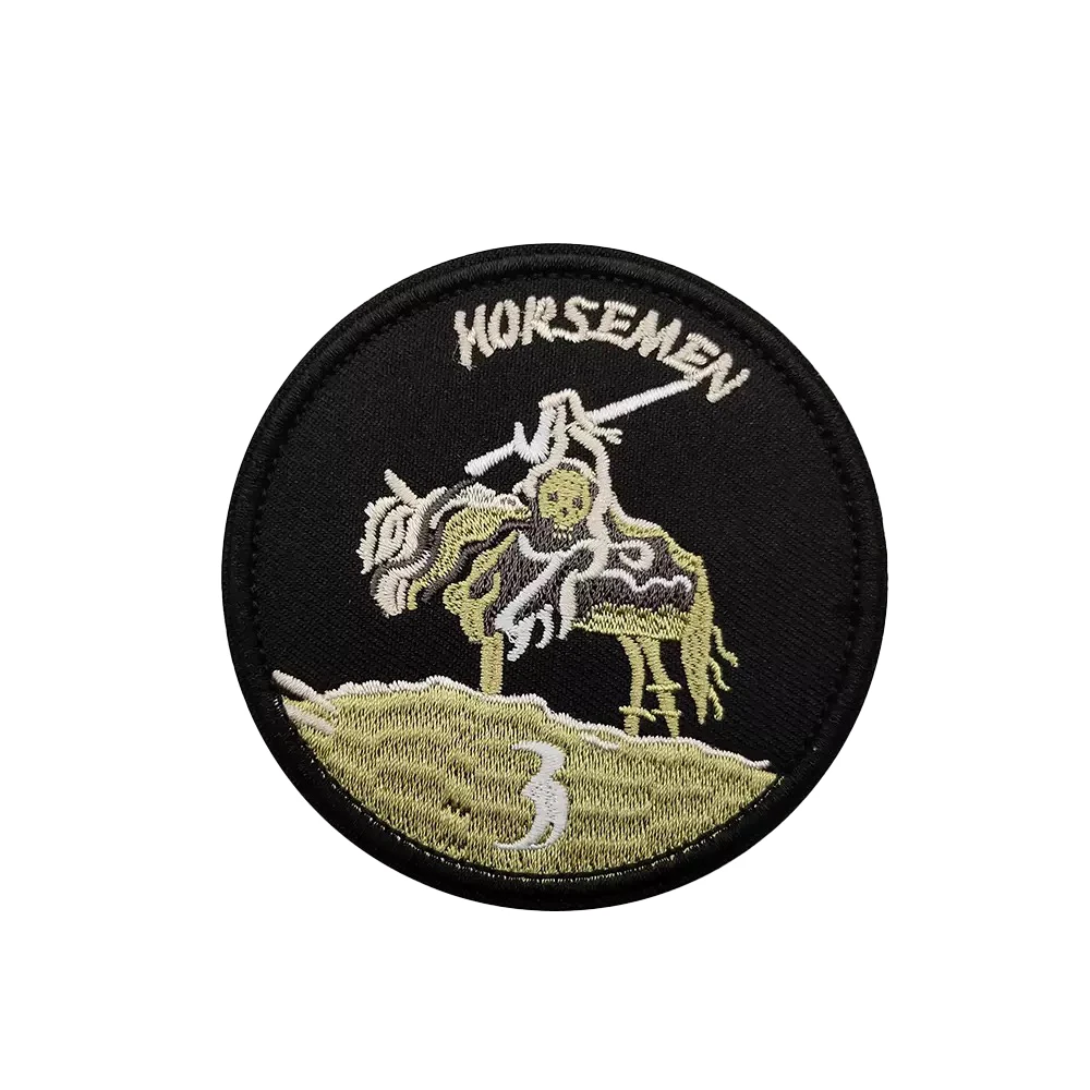 Immagine 3: Patch Ricamato con Gancio per Giacca, Zaino, Attrezzatura Outdoor e Fai-da-te - Tema Cavaliere Teschio Tattico