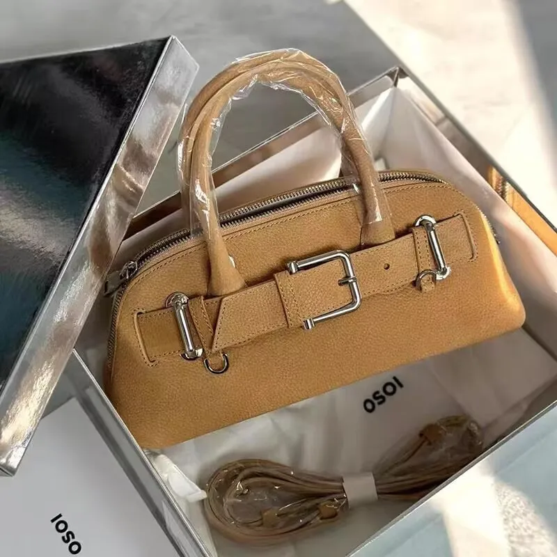 

Korean Niche Leather Buckle Design Top-handle Fashion Genuine Leather Handbag With Shoulder Strap, Can Be Worn Crossbody