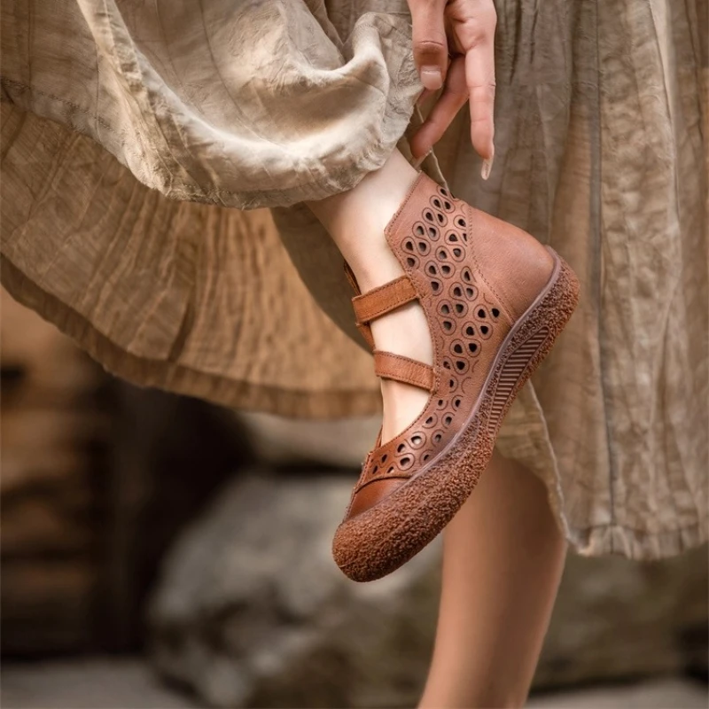 2025 New Women Sandals Lightweight Hollow Out Casual Sandals Summer Retro Handmade Women Shoes Leather Soft Bottom Mom Sandals image 4