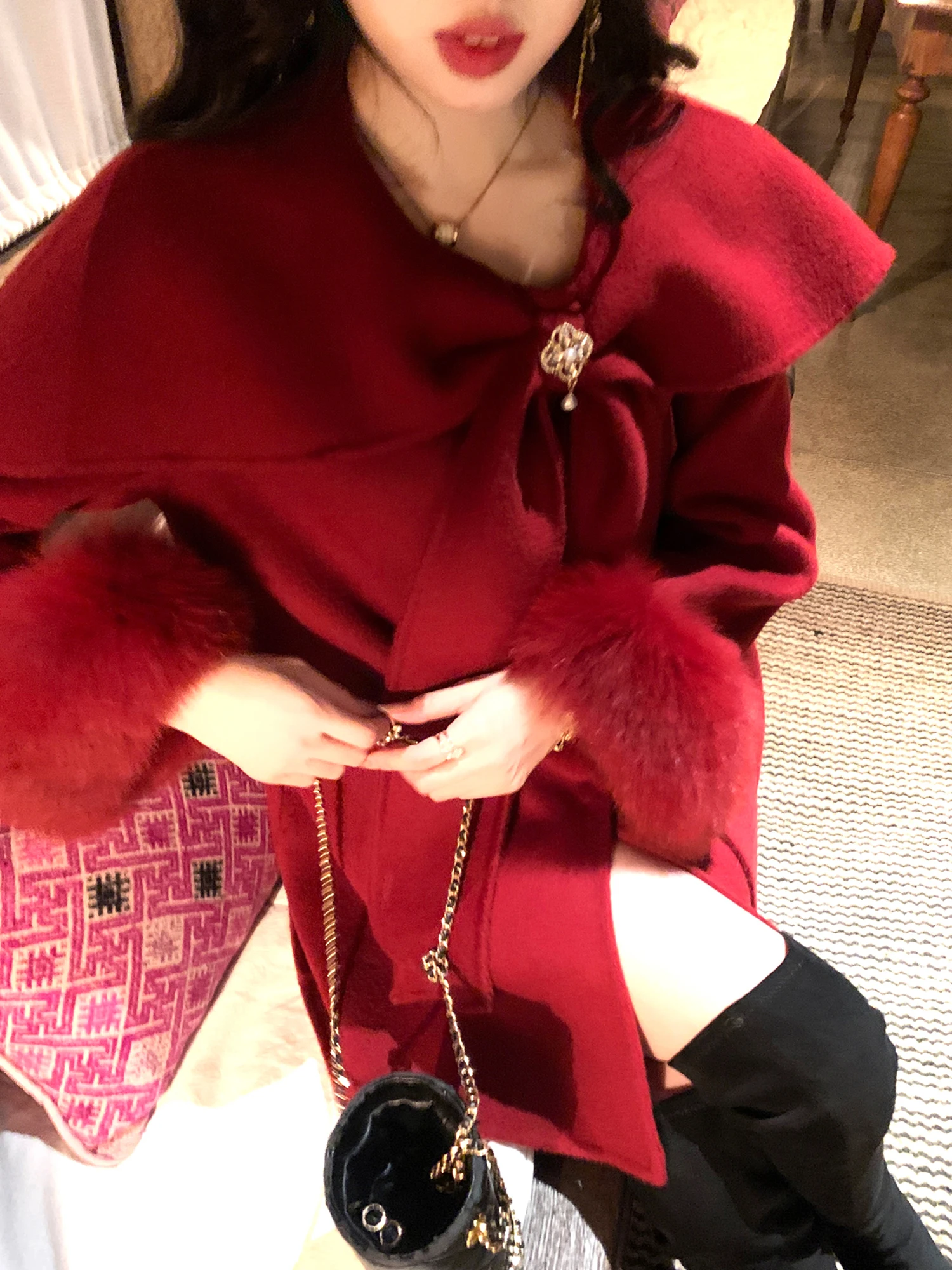 

Двустороннее шерстяное пальто с воротником-бабочкой и меховыми вставками Cisas Night Song от Big Eees Ele, женская верхняя одежда