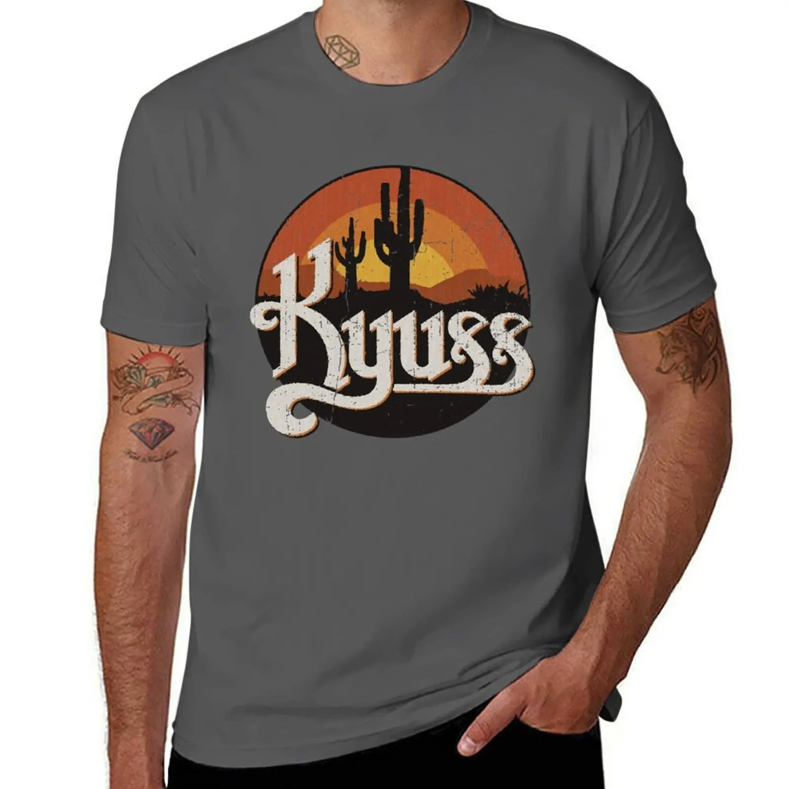 

sunset Kyuss T-Shirt Simple Solid Color Crew Neck Tee