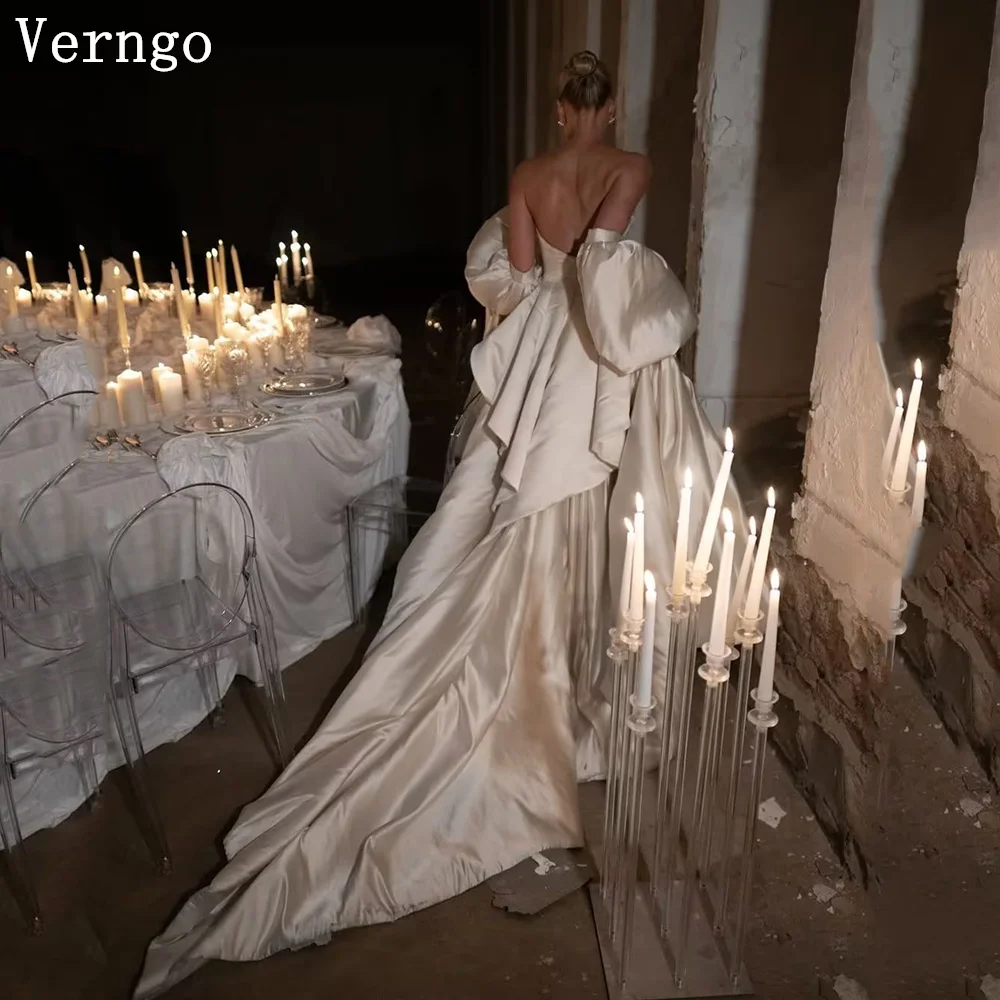 

Verngo lvory Satin Wedding Dress Strapless A Line Tiered Bridal Gowns Sweetheart Sweap Train Bride Dresses Customized