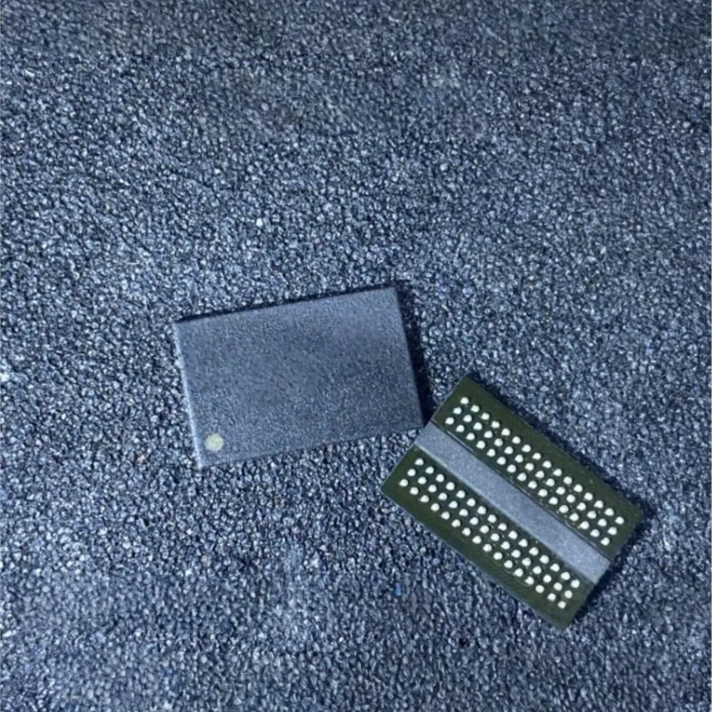 1-100PCS A3938SLDT A3938 A3938SLD D9SWC MT41K512M16HA-125IT:A LCQJ LTC3419 LTC3419EDD ADC0804LCN ADC0804