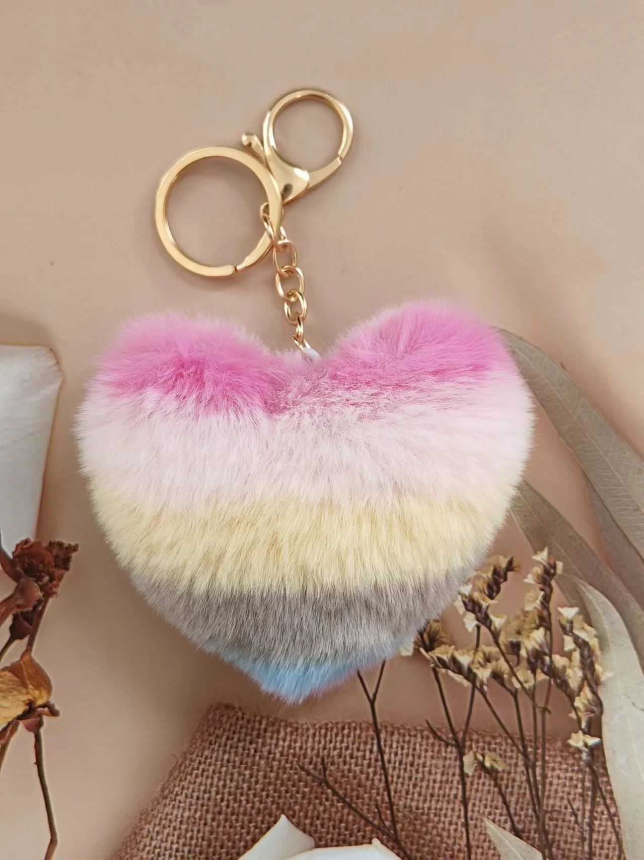 Porte-Clés Créatif en Forme de Mini Cœur en Peluche pour Femme, Pompon, Amour, Clé de Voiture, JOBags, Pendentif Boule de Cheveux, Bijoux, Nouvelle Collection