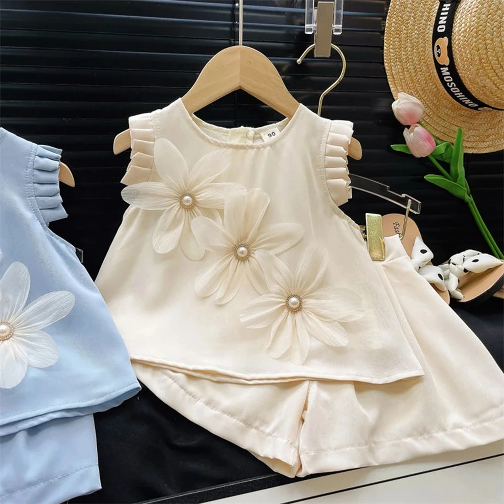 

Korean Version Fashion Baby Girl Suit Solid Color 3D Flower Bud Silk Edge Vest Top+shorts Two-piece Set for 3-7 Years Old